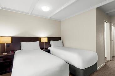 Copthorne Hotel & Apartments Queenstown Lakeview