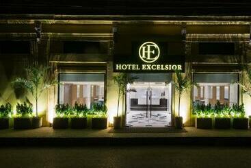 هتل Excelsior Karachi