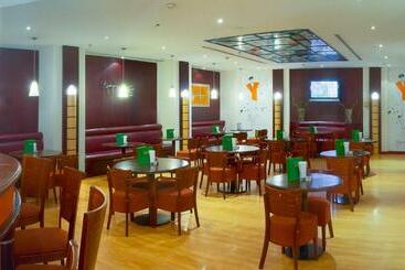 هتل Holiday Inn Jeddah Al Salam, An Ihg
