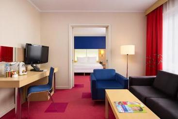 هتل Park Inn By Radisson Pulkovskaya St Petersburg
