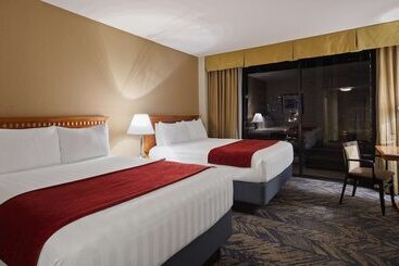 فندق Best Western Plus Bayside Inn