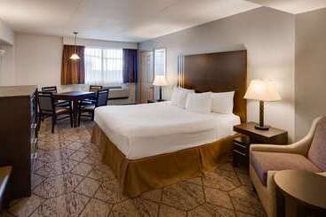 Best Western Plus Longbranch Hotel & Convention Center