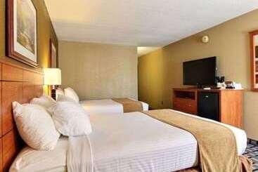 فندق Quality Inn