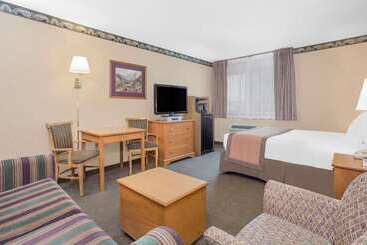酒店 Ramada By Wyndham Waupaca