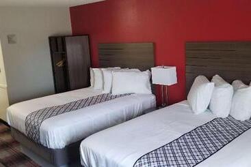 Surestay Hotel By Best Western Higginsville