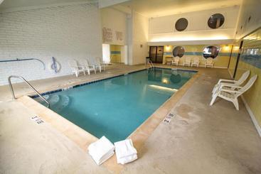 هتل Fairbridge Inn, Suites & Outlaw Conference Center – Kalispell