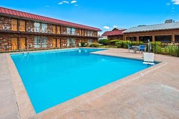 فندق Rodeway Inn