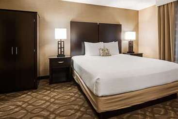 Best Western Okemos/east Lansing Hotel & Suites