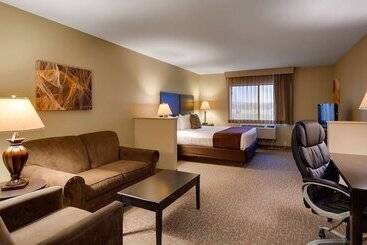 فندق Best Western West Hills Inn