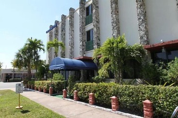 هتل Chateaubleau