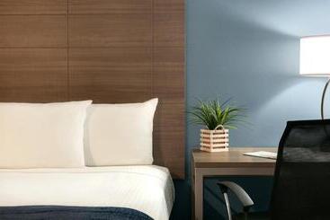 فندق Torch Lite Inn At The Beach Boardwalk
