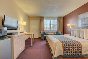 모텔 Three Rivers Inn