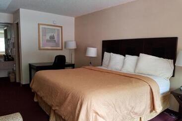 호텔 Amerivu Inn & Suites   Helen   Downtown