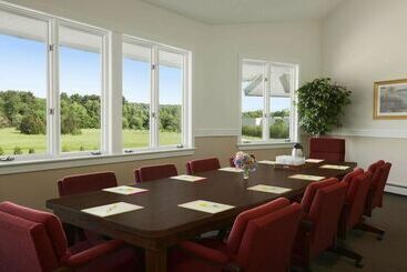 هتل Days Inn By Wyndham Shelburne/burlington