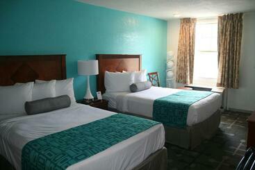 هتل Howard Johnson By Wyndham Hattiesburg