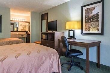 هتل Quality Inn Columbus Near Fort Moore