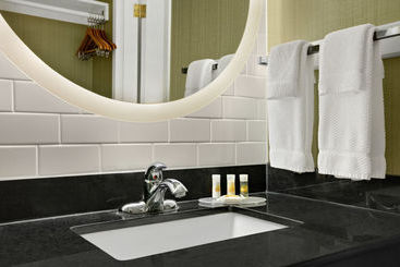 هتل Days Inn By Wyndham Penn State