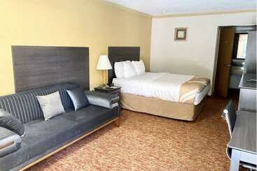 هتل Hibiscus Inn & Suites