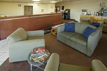 هتل Americas Best Value Inn Norfolk Airport Area