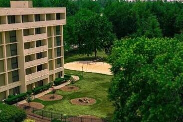 هتل Greensborohigh Point Marriott Airport