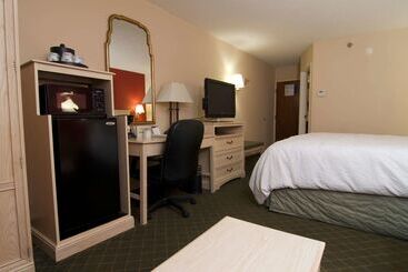 בית מלון כפרי Hampton Inn Winchester University/mall Area