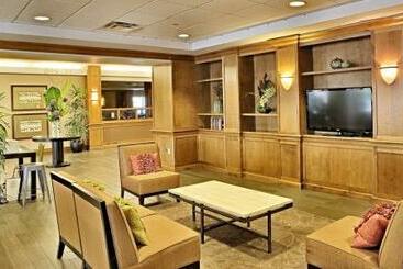 هتل Holiday Inn Country Club Plaza