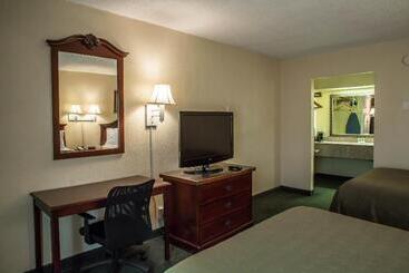 ホテル Quality Inn Elizabeth City Near University