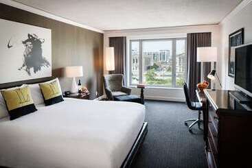 ホテル The Logan Philadelphia Curio Collection By Hilton