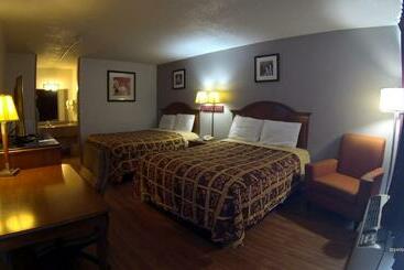 בית מלון כפרי University Inn