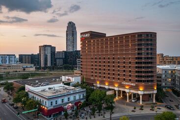 هتل Courtyard By Marriott Minneapolis Downtown