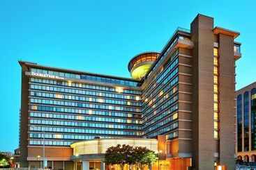 هتل Doubletree By Hilton Washington Dc   Crystal City