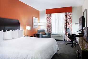 هتل Hilton Garden Inn Springfield, Il
