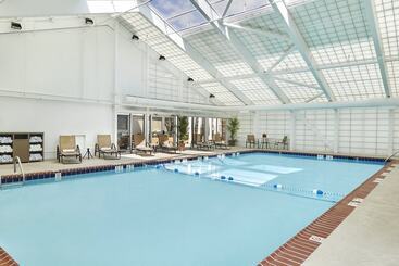 هتل Holiday Inn Alexandria At Carlyle, An Ihg