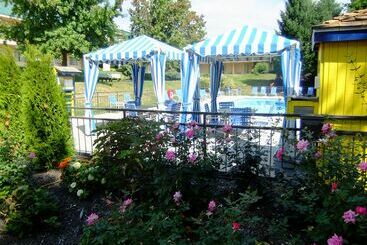 هتل Park Inn Harrisburg West