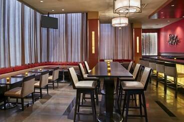 ホテル Teaneck Marriott At Glenpointe