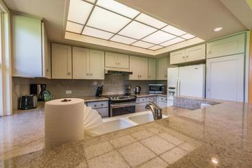 2915 Kapalua Ridge