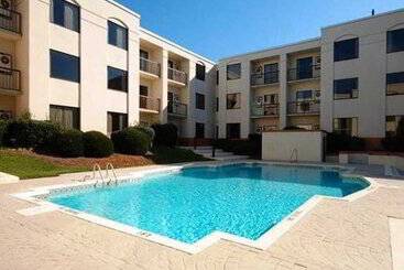 ホテル Four Points By Sheraton Raleigh North