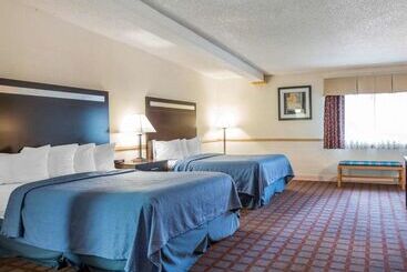 酒店 Quality Inn Near Mammoth Mountain Ski Resort