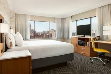 هتل Radisson  Baltimore Downtowninner Harbor