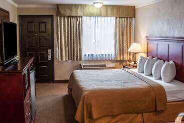 هتل Quality Inn & Suites Fife Seattle