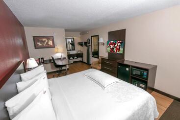 酒店 Red Roof Inn Plus+ Chicago   Willowbrook