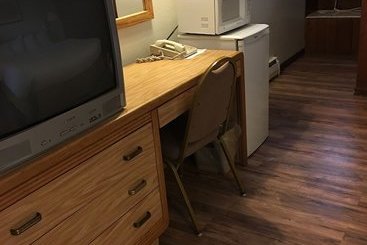 هتل Dj Main Street View Inn & Suites