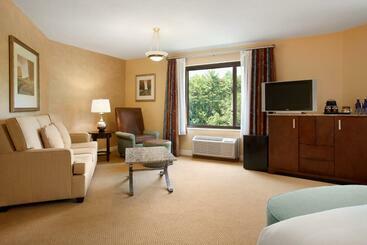 Hôtel Doubletree By Hilton  Boston  Bedford Glen
