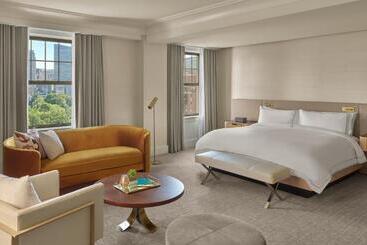 هتل The Newbury Boston