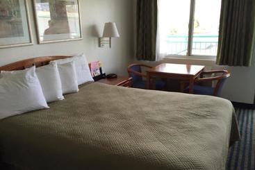 هتل Travelodge By Wyndham Hollywoodvermont/sunset