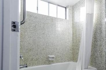 هتل Vagabond Inn Oxnard
