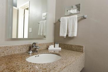 هتل Vagabond Inn Oxnard