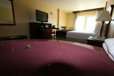 Gold Leaf Hotel Of Dewey