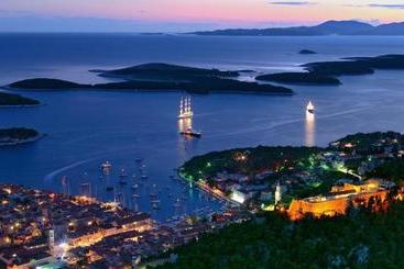 هتل Delfin Hvar