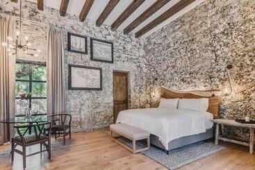 فندق Fiesta Americana Hacienda Galindo Resort & Spa